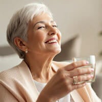 DentiCore Buyer : Linda P., 61, Florida